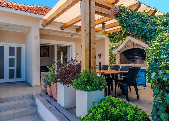 Iva Апартаменты Вели-Иж