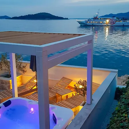 Iva Apartmán Veli Iž